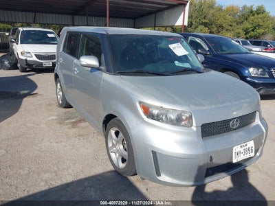 SCION XB 2010