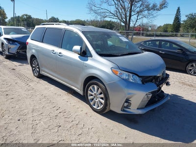 TOYOTA SIENNA 2020
