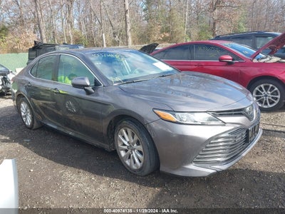 TOYOTA CAMRY 2018