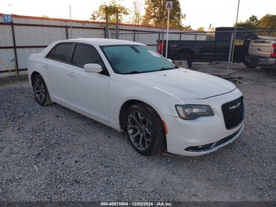 CHRYSLER 300 2015