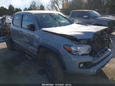 TOYOTA TACOMA 2018