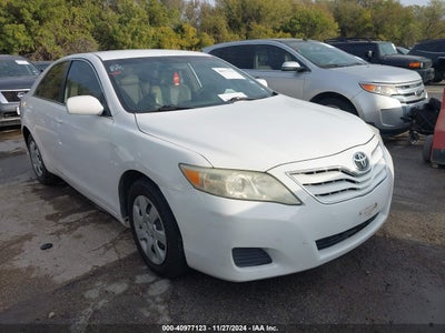 TOYOTA CAMRY 2011