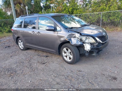 TOYOTA SIENNA 2012
