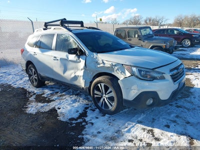 SUBARU OUTBACK 2019