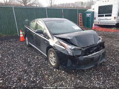 TOYOTA PRIUS 2016