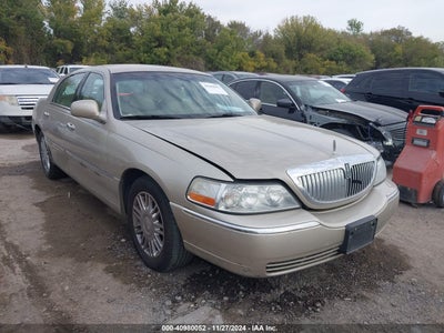 LINCOLN TOWN CAR 2005
