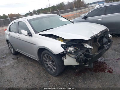 CHRYSLER 200 2011