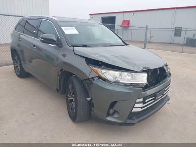 TOYOTA HIGHLANDER 2016