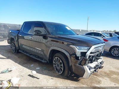 TOYOTA TUNDRA 2024