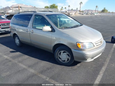 TOYOTA SIENNA 2001