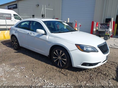 CHRYSLER 200 2012