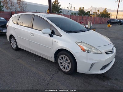 TOYOTA PRIUS V 2012