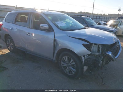 NISSAN PATHFINDER 2019