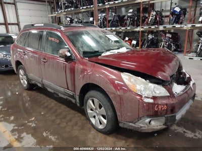 SUBARU OUTBACK 2012