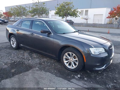 CHRYSLER 300 2015