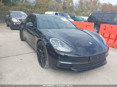 PORSCHE PANAMERA 2017