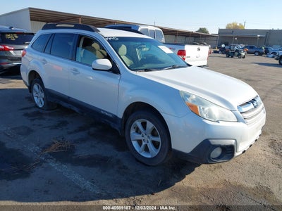 SUBARU OUTBACK 2014