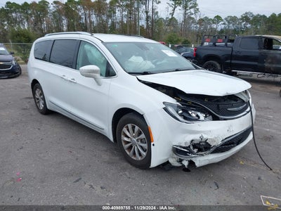 CHRYSLER PACIFICA 2018