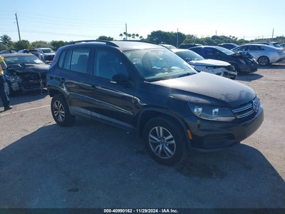 VOLKSWAGEN TIGUAN 2016