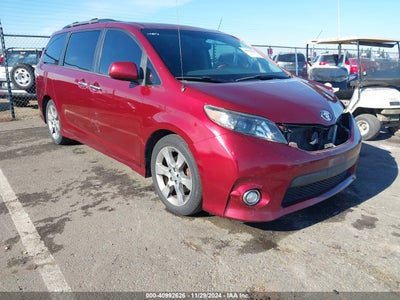 TOYOTA SIENNA 2013