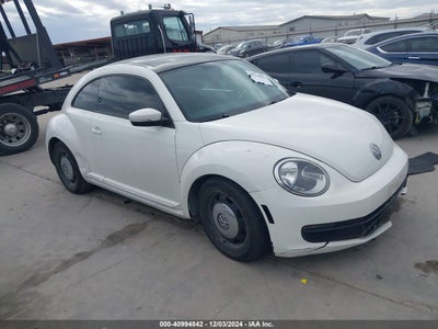 VOLKSWAGEN BEETLE 2013