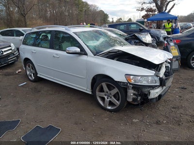 VOLVO V50 2010