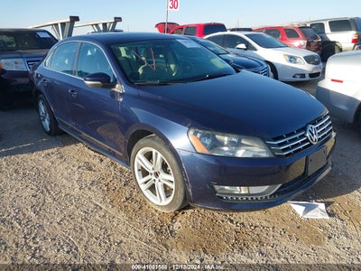 VOLKSWAGEN PASSAT 2013
