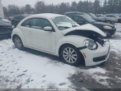 VOLKSWAGEN BEETLE 2013