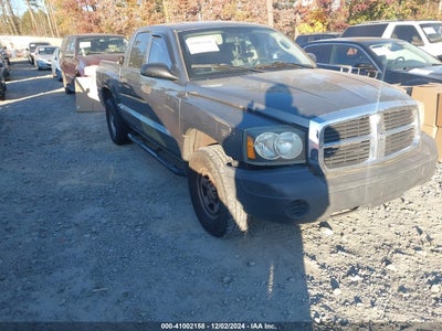 DODGE DAKOTA 2006