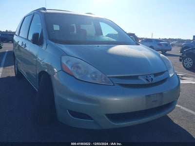 TOYOTA SIENNA 2008