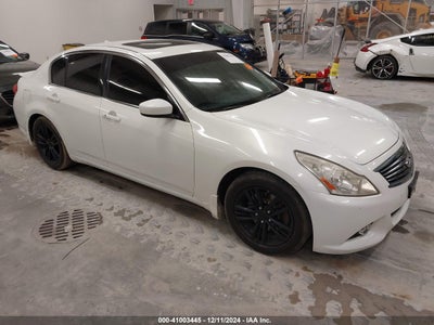 INFINITI G37 2013