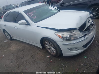 HYUNDAI GENESIS 2012