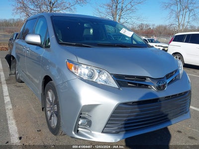 TOYOTA SIENNA 2020