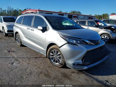 TOYOTA SIENNA 2021