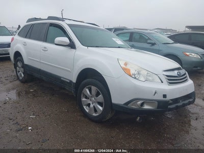 SUBARU OUTBACK 2011