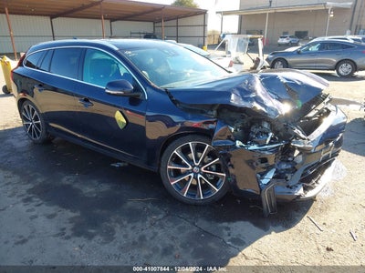 VOLVO V60 2016