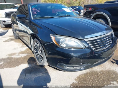 CHRYSLER 200 2012