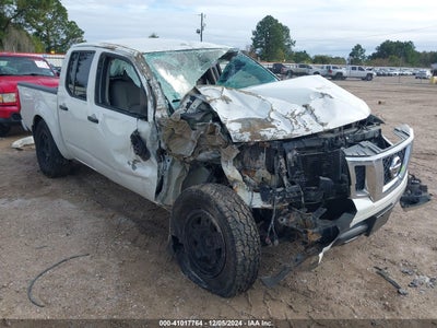 NISSAN FRONTIER 2017