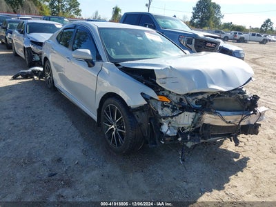 TOYOTA CAMRY 2024