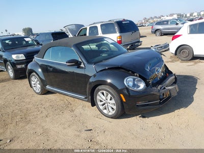 VOLKSWAGEN BEETLE 2014