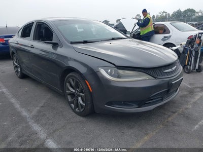 CHRYSLER 200 2015
