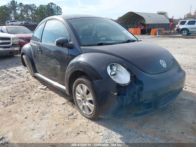 VOLKSWAGEN NEW BEETLE 2009