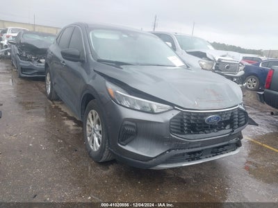 FORD ESCAPE 2023
