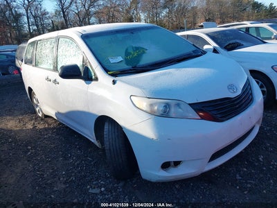 TOYOTA SIENNA 2014