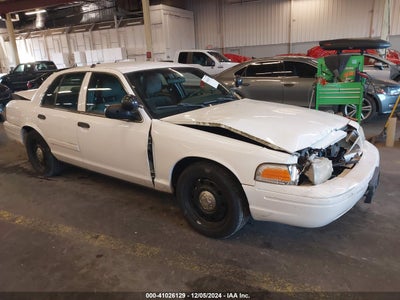 FORD CROWN VICTORIA 2011