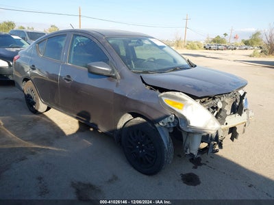 NISSAN VERSA 2017