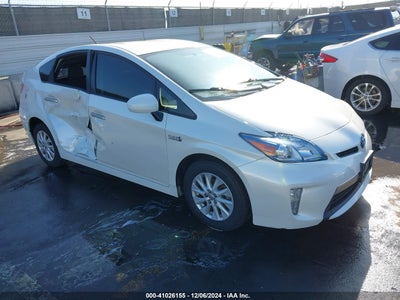 TOYOTA PRIUS PLUG-IN 2014