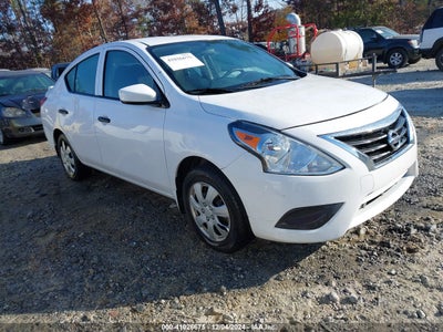 NISSAN VERSA 2017