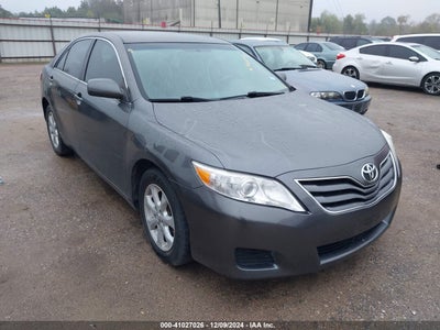 TOYOTA CAMRY 2011