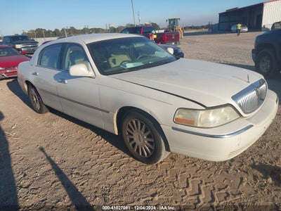 LINCOLN TOWN CAR 2003